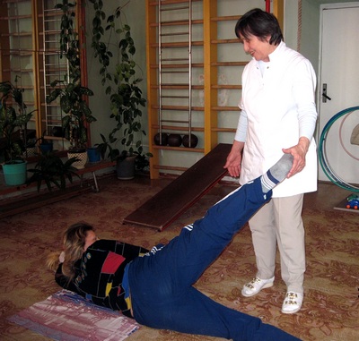 Здійснення фізично-оздоровчої допомоги засобами лікувальної фізичної культури